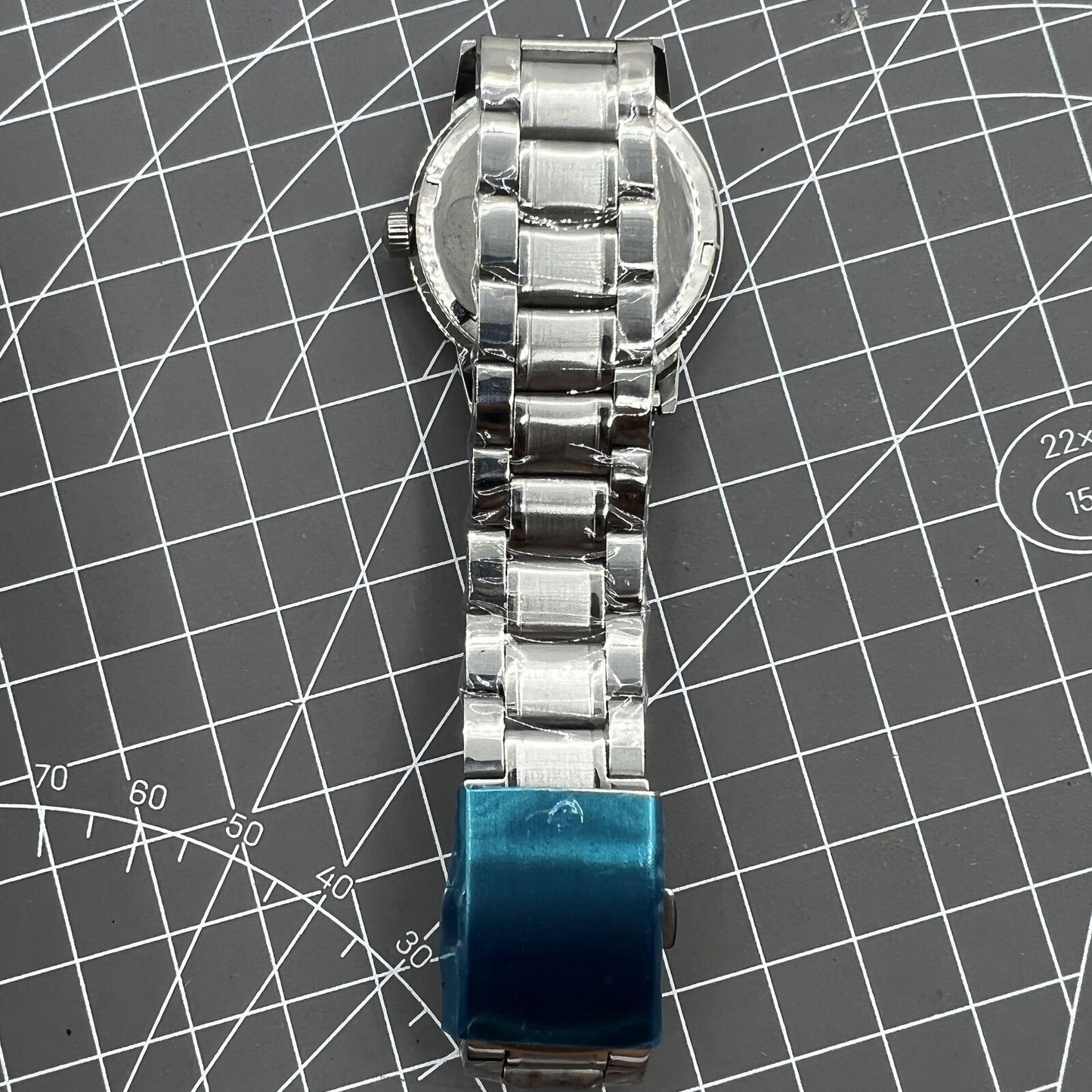 Montre mécanique manuelle Beijing Double Rhomb argentée de 36 mm, boîtier argenté, clou argenté