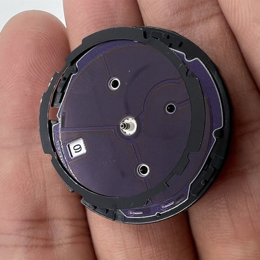 Hattori Epson VS76 solar quartz watch movement, Japan-made, reliable accessory for timekeeping.