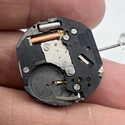 6EC1 Japan-made quartz watch movement with date display at 3 o'clock, ideal for precise repairs.