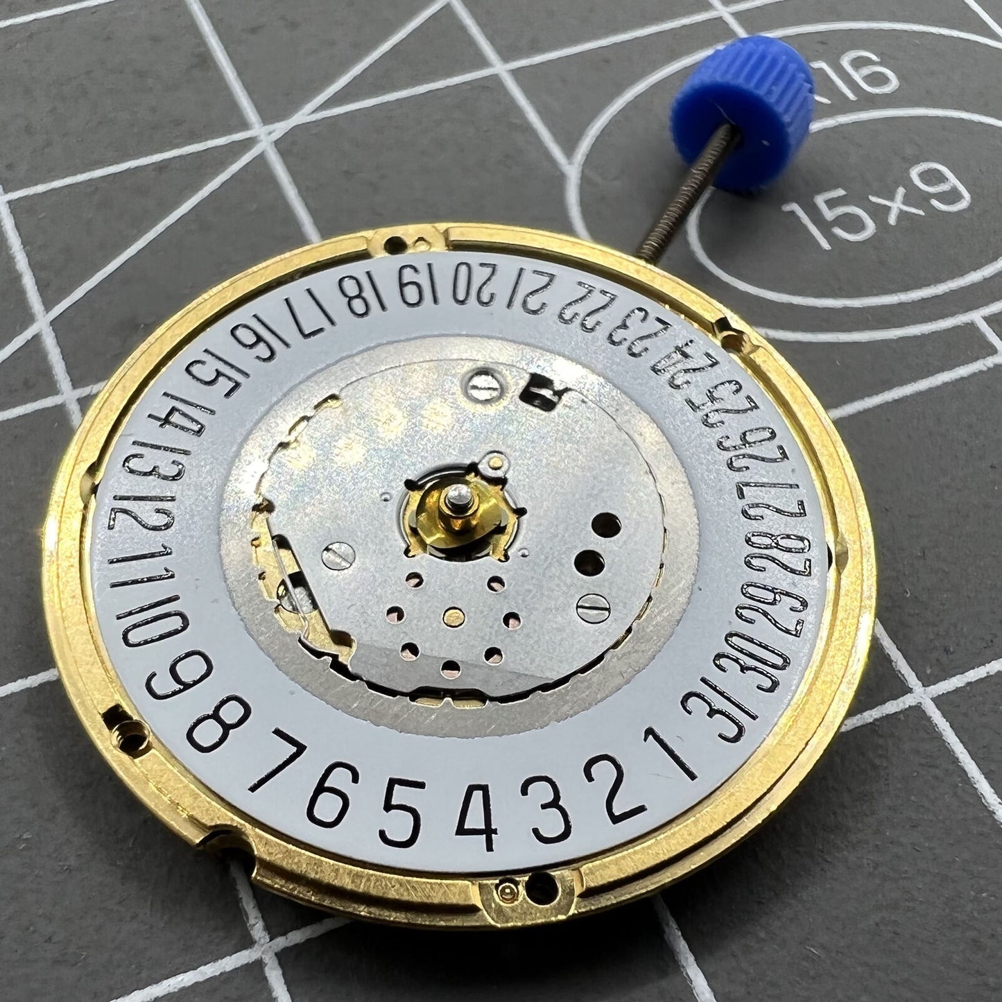 ETA F05.111 quartz watch with 2 hands and date at 6, featuring precise movement and sleek design.