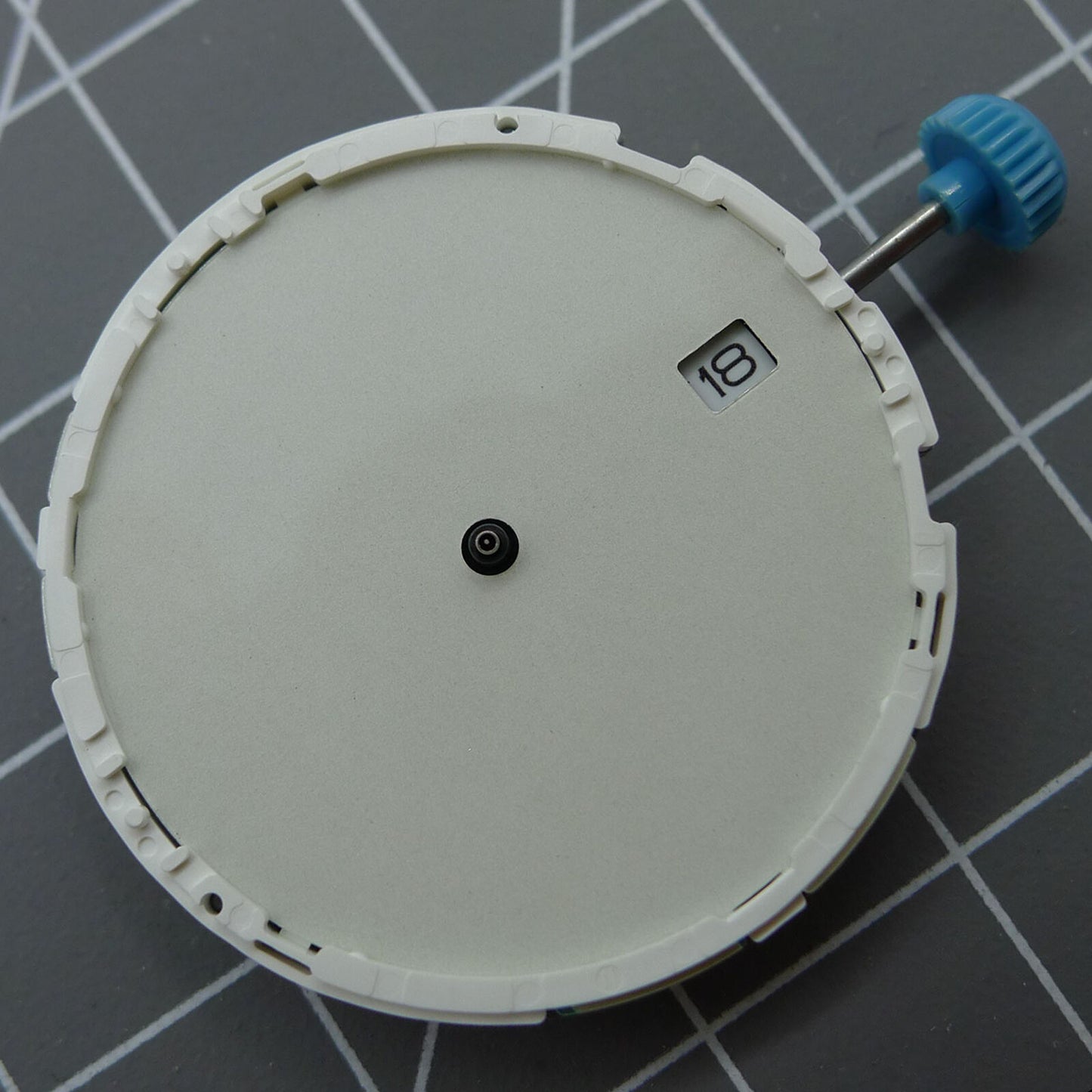 Japan Miyota 6N10 quartz watch movement with luminescence and date display at 3 o'clock