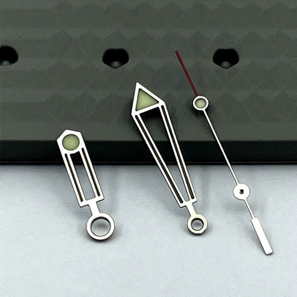 Green luminous watch hands set by P2-1-C for NH35 movement, ensuring clear time reading in low light conditions.