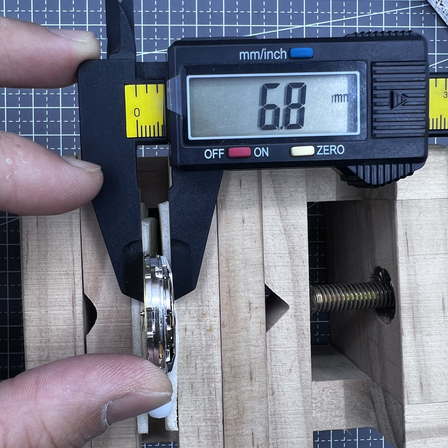 China Hergestellt 3255 Automatisches Mechanisches Uhrwerk Breite Scheibe