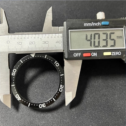 Taucheruhr L�netteinsatz Flach Gr�n mit Leucht C3 BGW9, 40.3x32.8mm f�r pr�zise Zeitmessung bei Tauchg�ngen.