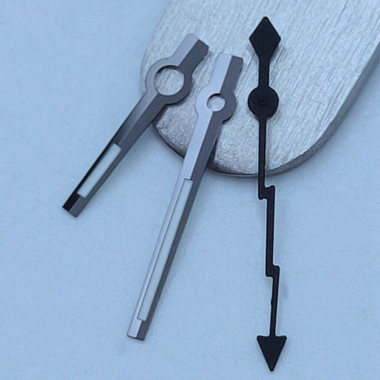 Black Trim Lightning-shaped second hand with pointed tip for NH35 NH36 watches