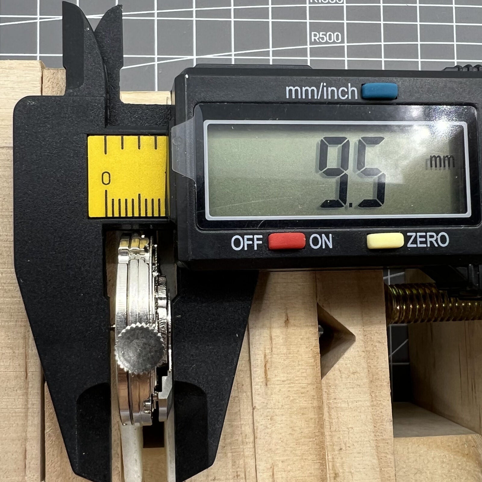 Seagull ST25 automatic watch movement with small second at 9H and decorative perlage finish.
