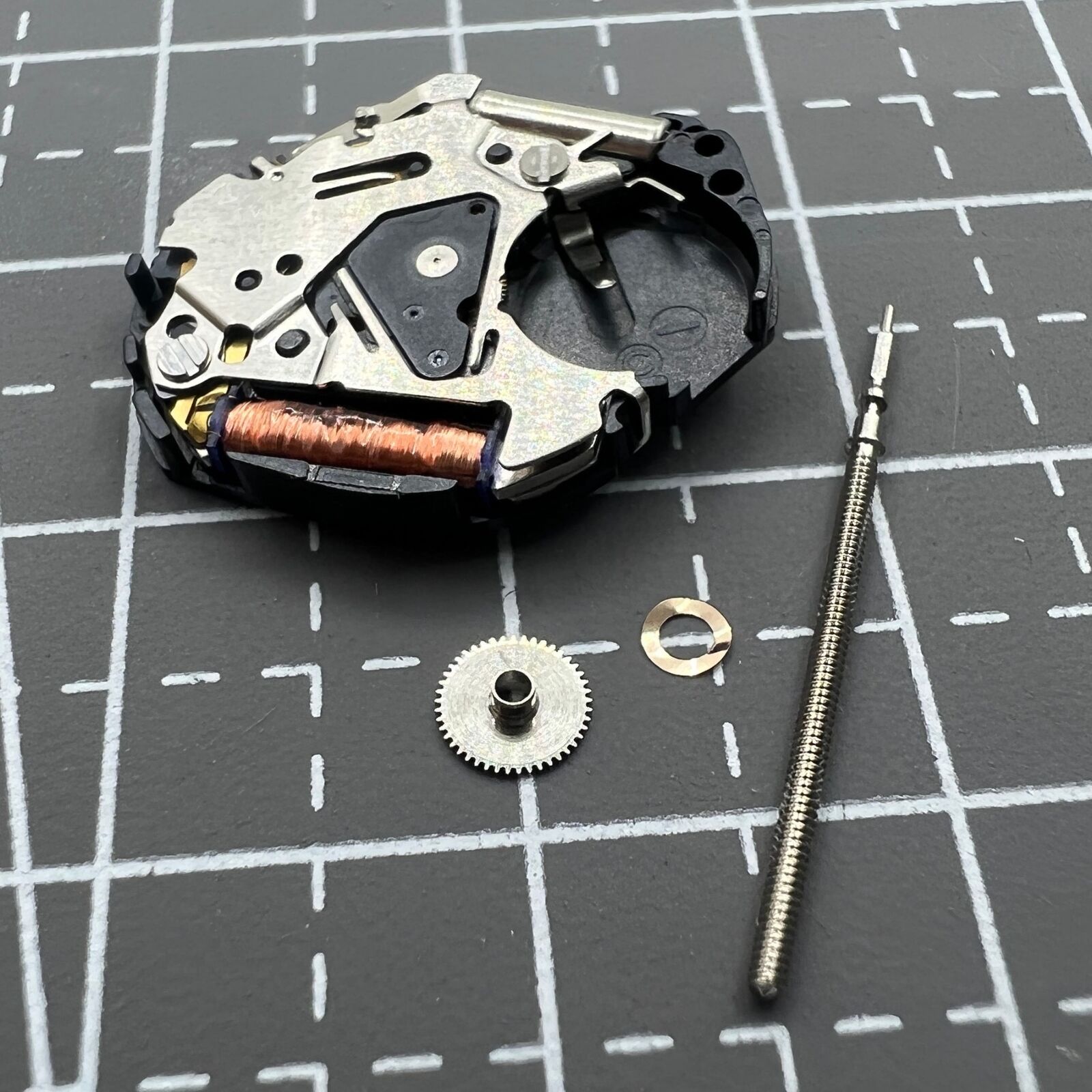Hattori Epson TMI VX50 quartz watch movement by Japan Made, precise timekeeping for watch accessories.