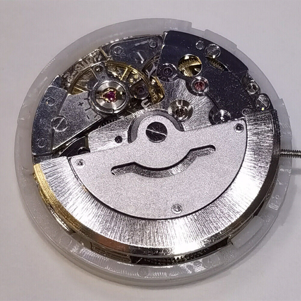 DG2813 Automatisches mechanisches Uhrwerk 8205 Ersatz Tag Datum Silber