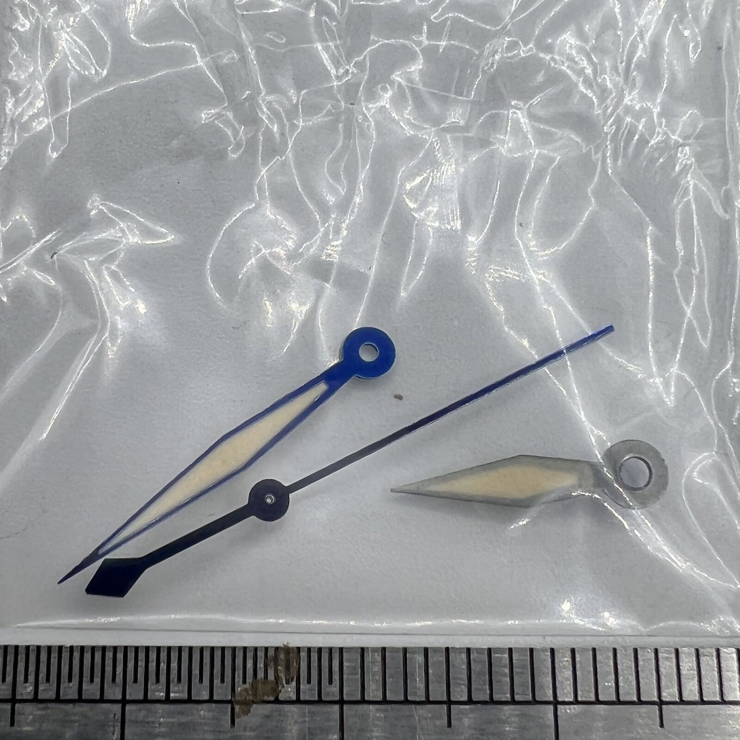 Orange lume diamond-shaped watch hands with blue trim, compatible with ETA2836/2846/2824/2846 movements.