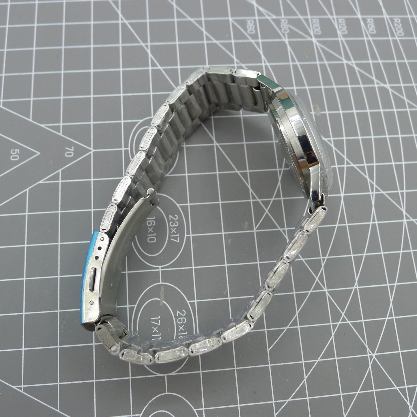 Beijing 36mm manual mechanical watch with silver case, nail-shaped markers, classic style for elegant wear.