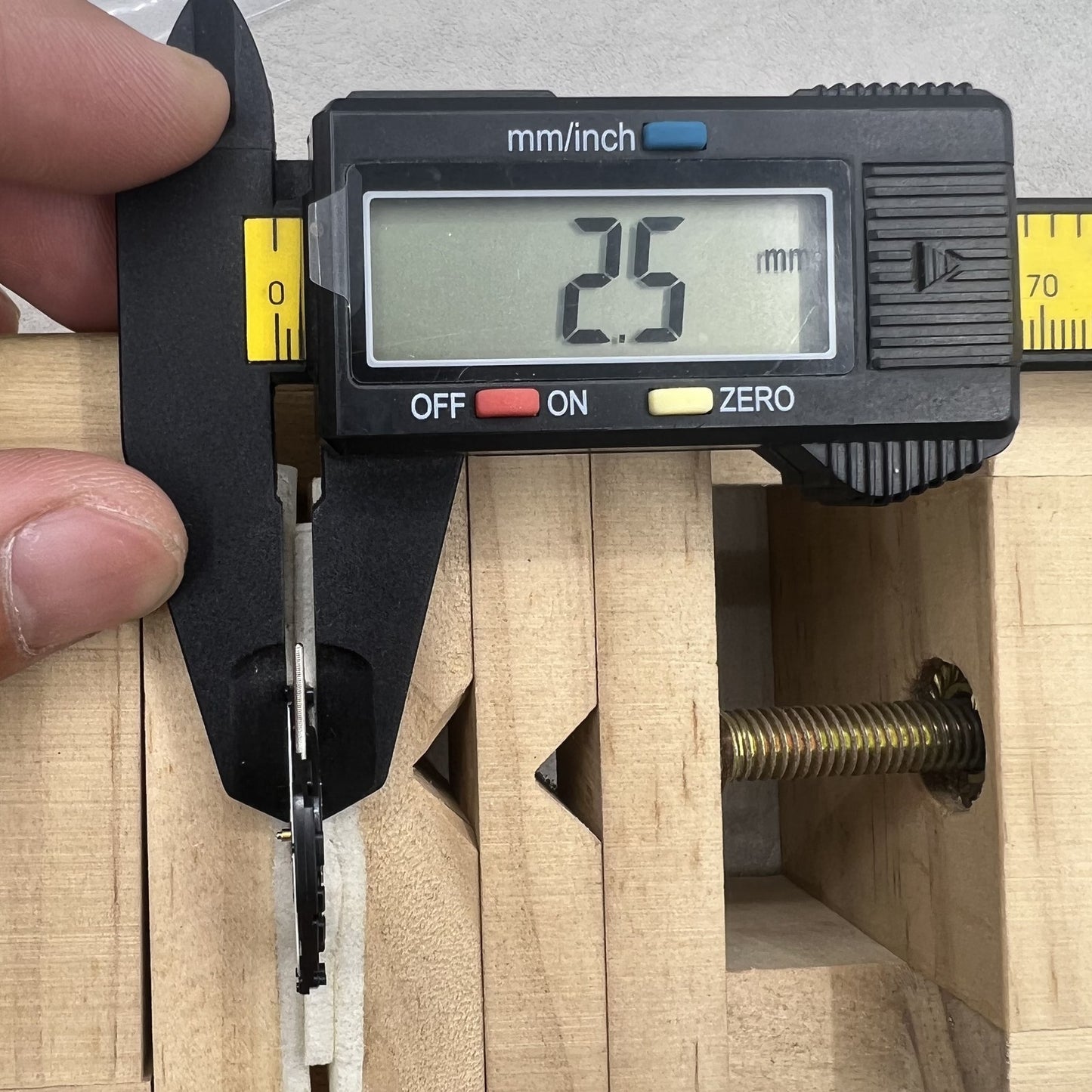 2 Stück Epson Japan VX42 E Quarzwerk Weißes Zifferblatt mit 3 Zeigern