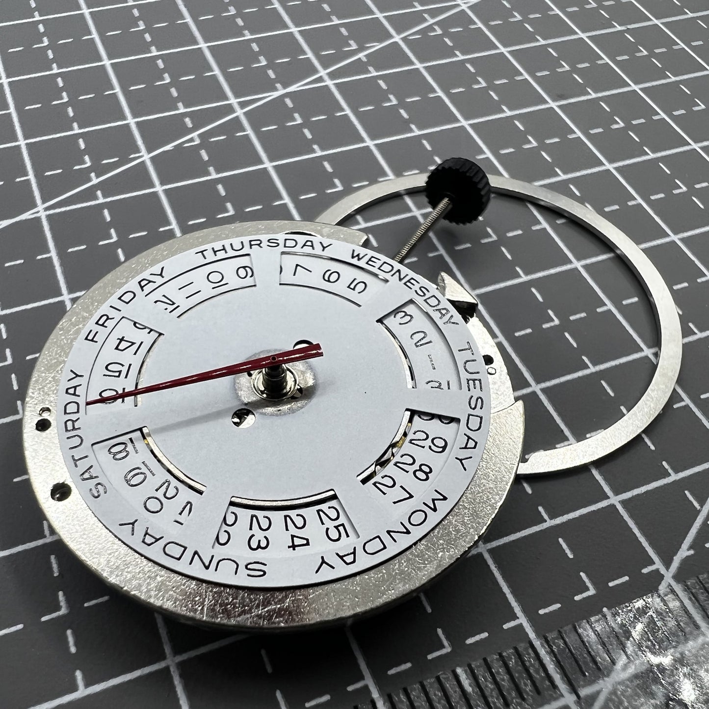 Automatischer mechanischer Uhrwerk ST2147 Wochentag bei 12 Datum bei 3 Uhrzeit Anzeige