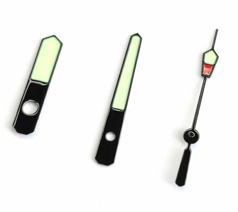 Green luminous watch hands set by SKX for SKX007 SRP Turtle series, enhancing visibility in dark conditions.