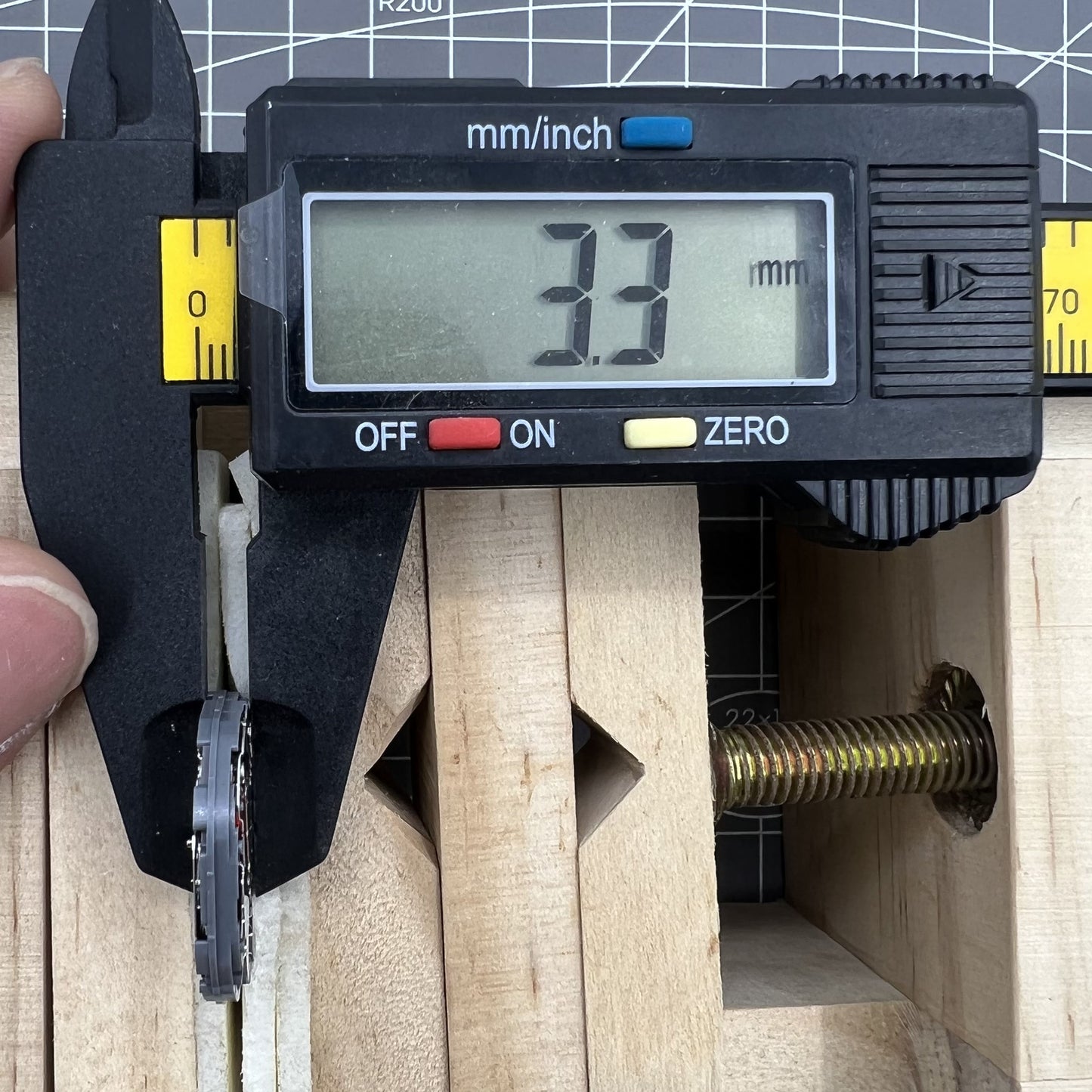 Hattori Epson TMI VD75 quartz watch movement, Japan-made, for accurate watch accessory repairs.