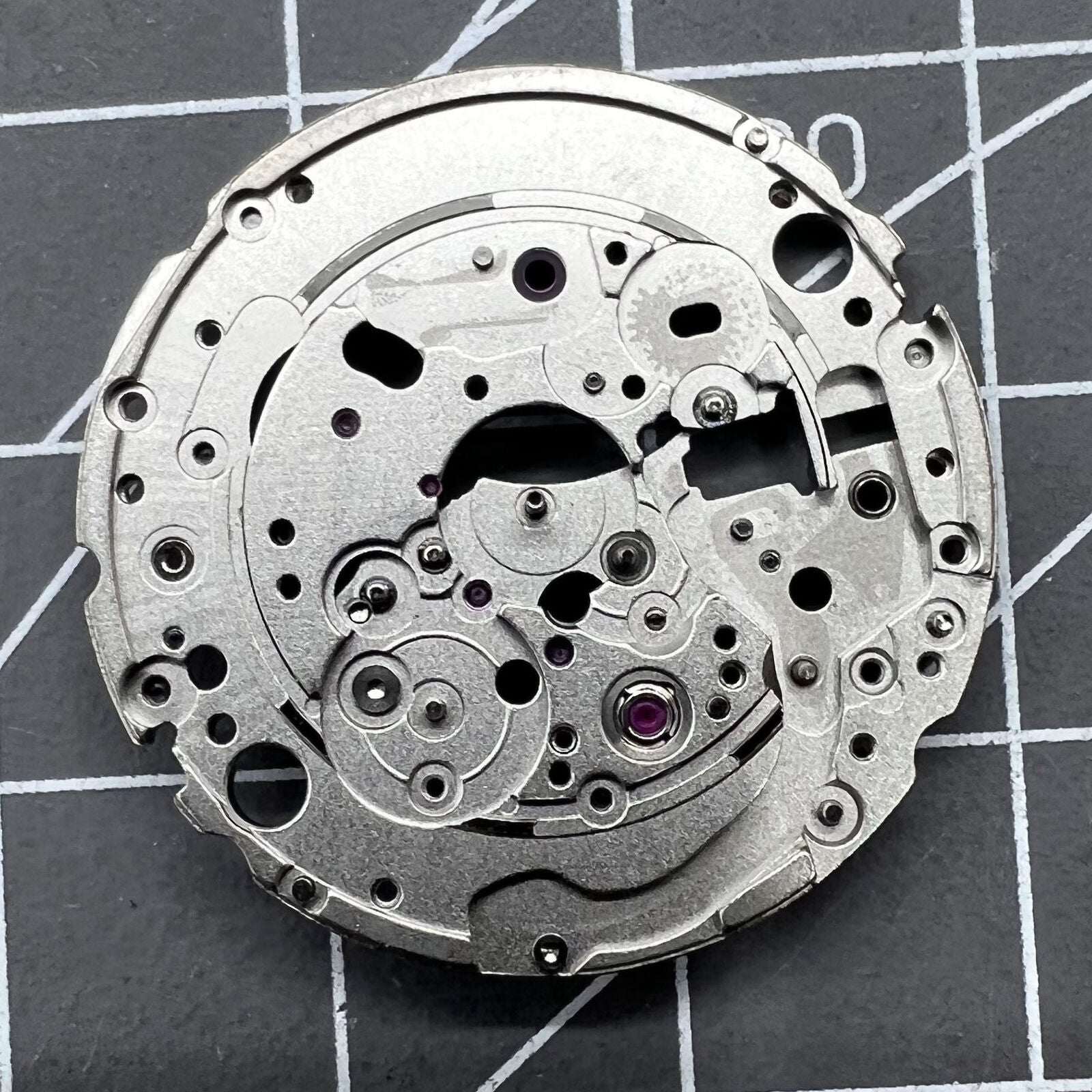 Main Wheel Bridge Splint for Miyota 9015 movement, compatible watch accessory part.