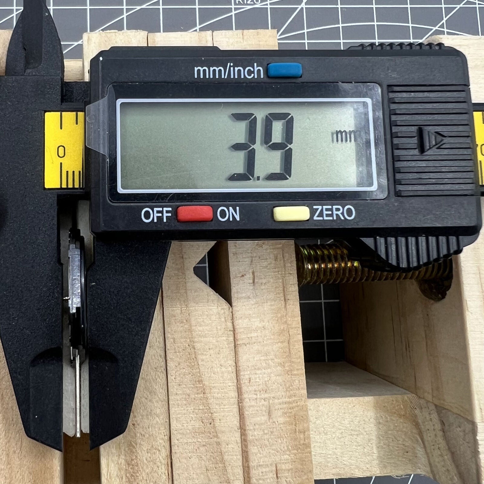 VX22 quartz watch movement by Seiko, white date discs at 3 and 6 o'clock, Japanese precision.