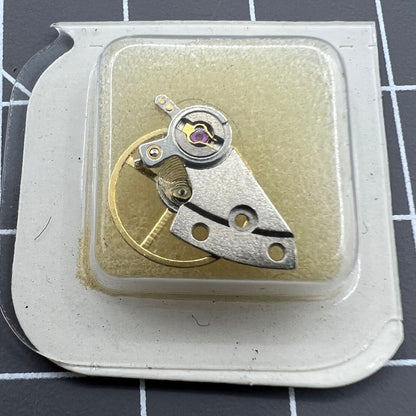 Complete balance wheel with splint for Mingzhu 2813 8205 watch movement, precision timepiece part.