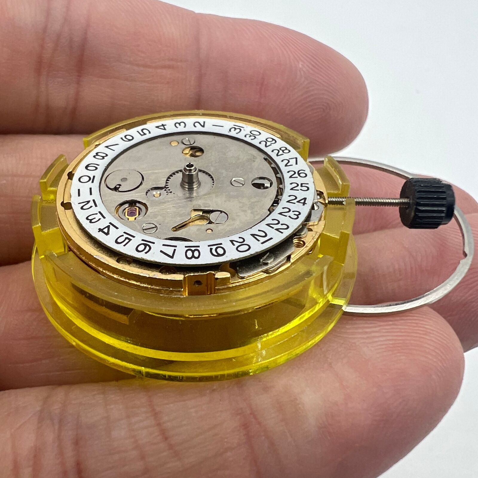 DG2813 automatic mechanical watch movement with golden date display, compatible with 8215 and 8205.