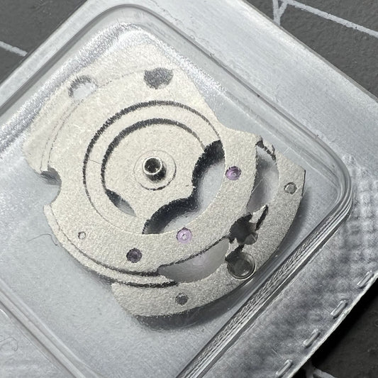 Replacement silver automatic wheel bridge splint for Movement SW200 watch mechanism.