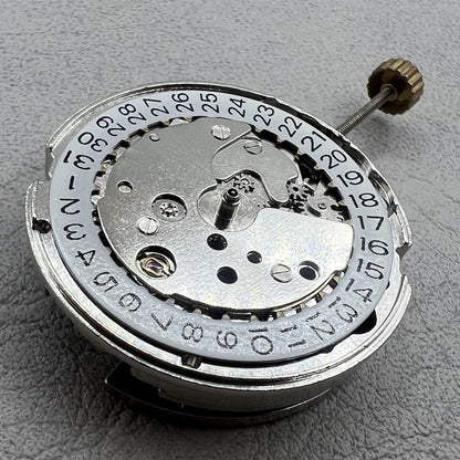 Dandong 7120 3 Zeiger Einzelkalender Automatisches mechanisches Uhrwerk