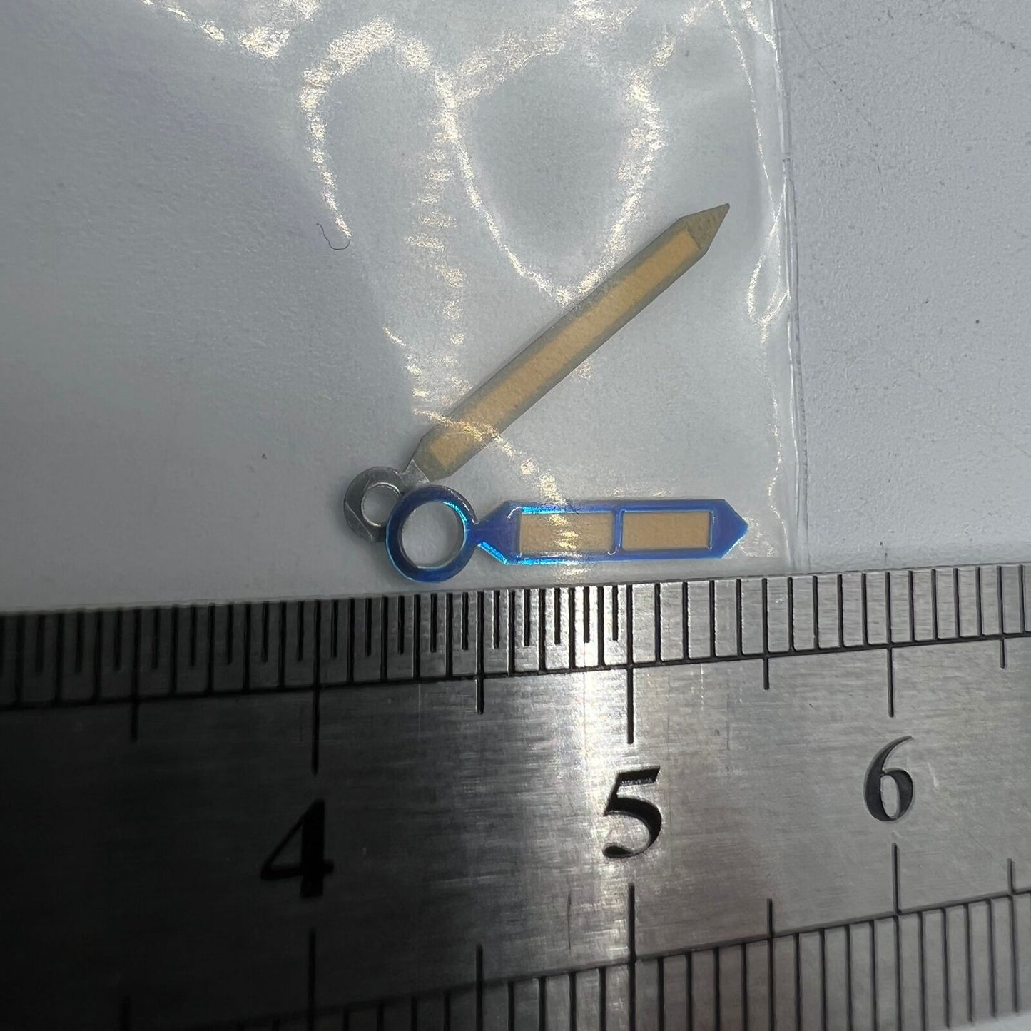 Green luminous watch hands with blue trim for ST3600 mechanical movement.