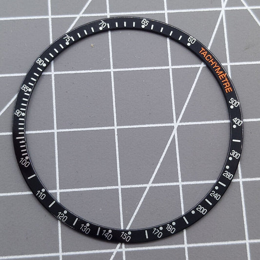 38,5 mm Uhrenlünette aus Aluminiumlegierung, schwarzer Ring + weiße Schrift für Omega Speedmaster 