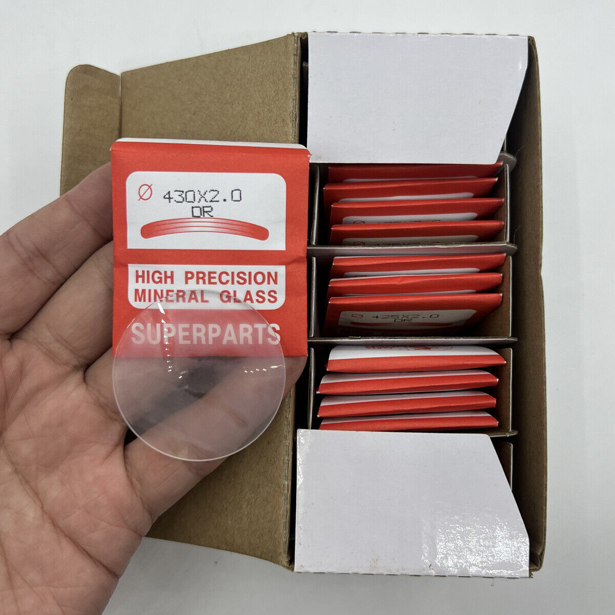 Set of 20 flat 2.0mm thick 40.5-50mm round mineral crystal watch glass for clear protection.