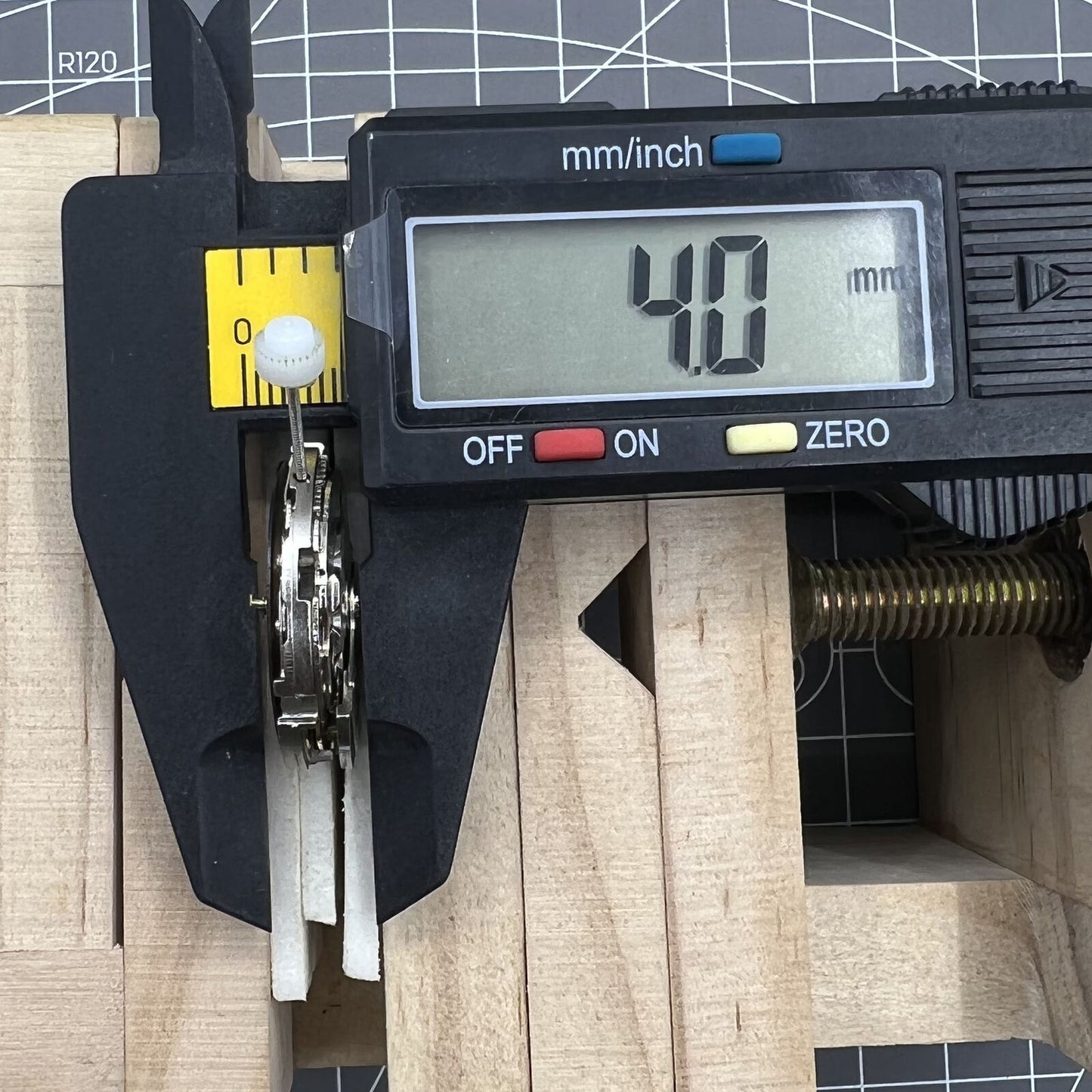 GMT Mechanical watch 2813 with black dial, day-date at 6 o?clock, precise movement for accurate timekeeping.