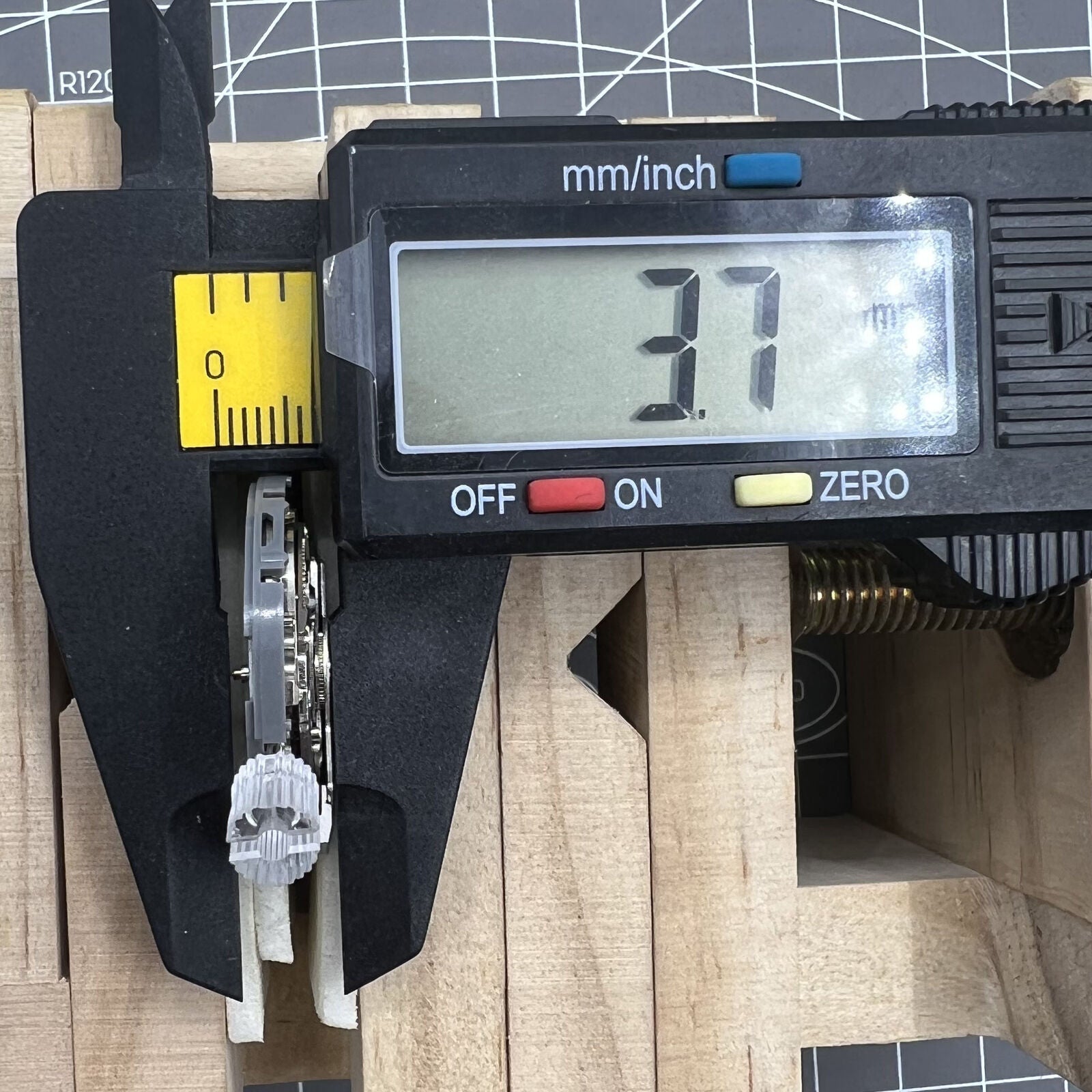 NH36 automatic mechanical watch with black Arabic dial, date window, and crown at 3.8 o?clock.