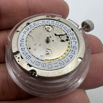 Seagull ST2551 automatic watch with mechanical movement, 3 hands, and date display at 3 o'clock.