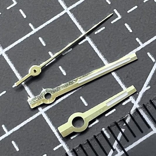 2 Sets/Packung Modifizierte Dayjust-Zeiger mit goldenem Rand und blauer Leuchtmasse für NH35 NH36-Uhrwerk 