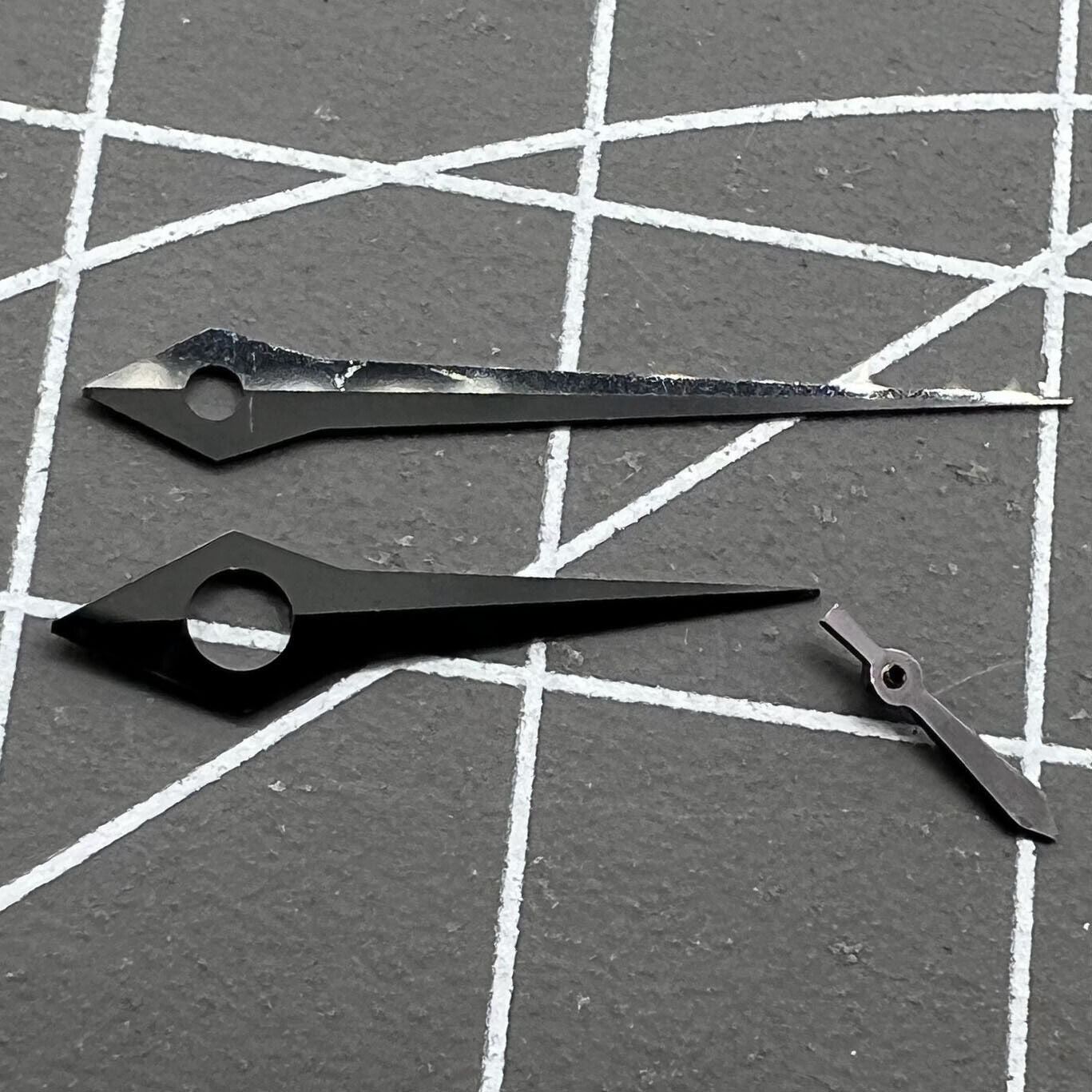 Long pointed black watch hands without lume for ST3600/ST3620/ETA6497/6498 movements, precise fit.