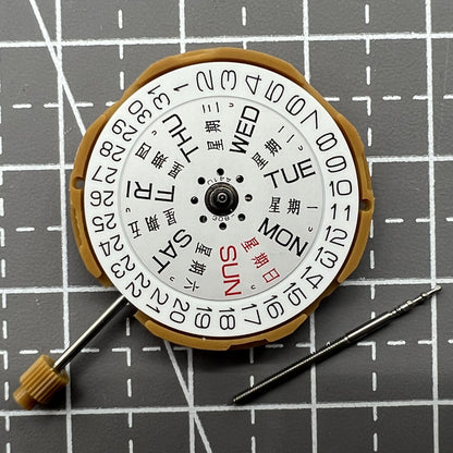 Miyota GM00 Japan quartz watch movement featuring bilingual English and Chinese time markers, ensuring precise timekeeping.