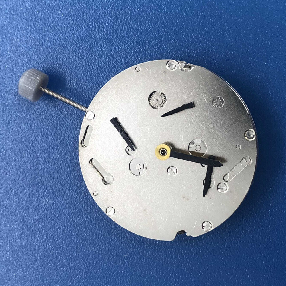 DG2813 watch movement displaying three large hands and a small seconds subdial at 6 o'clock, no calendar function.