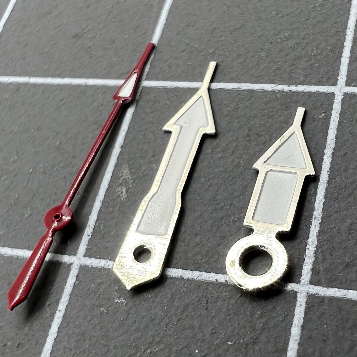 2 Sets Leuchtende Rote Sekundenzeiger Für Miyota 2035 Uhrwerk