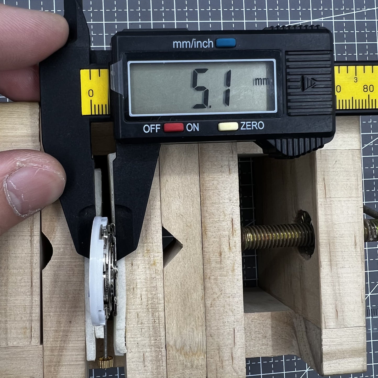 MINGZHU 2813 8205 silver automatic watch movement displaying date and day functions with precision engineering