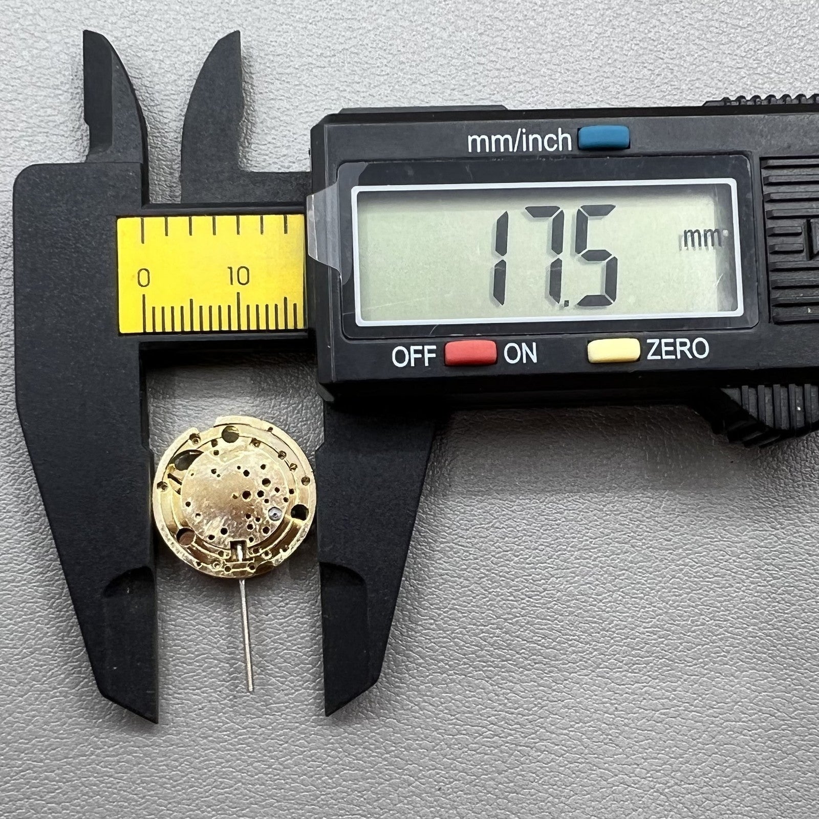 Set of 2 hollow 17.2mm golden mechanical watch movement cufflink parts for watchmaking.