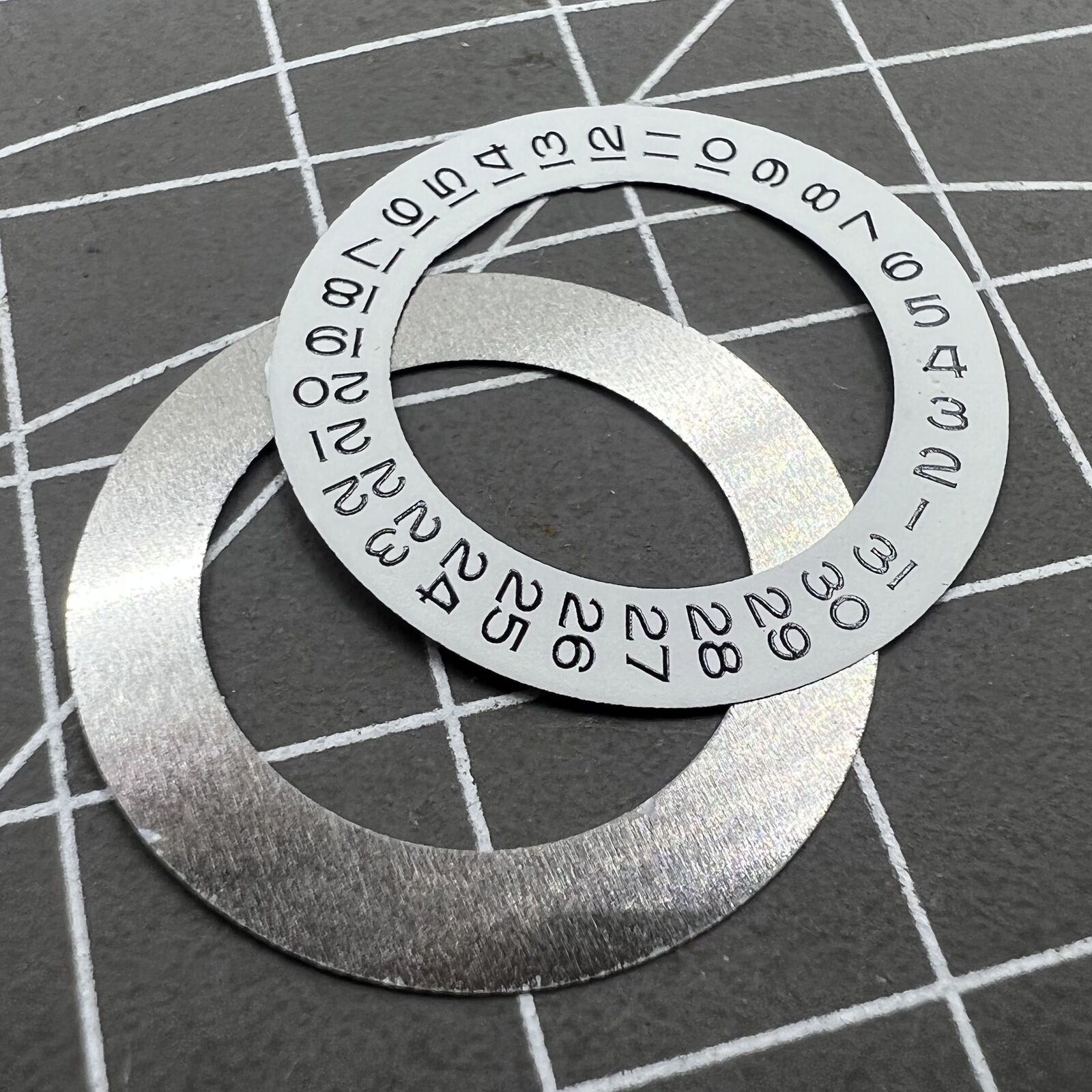 Scheibenuhr Overlay for Tianjin Seagull watch movements 2824, 2836 with precise fit and durable design.