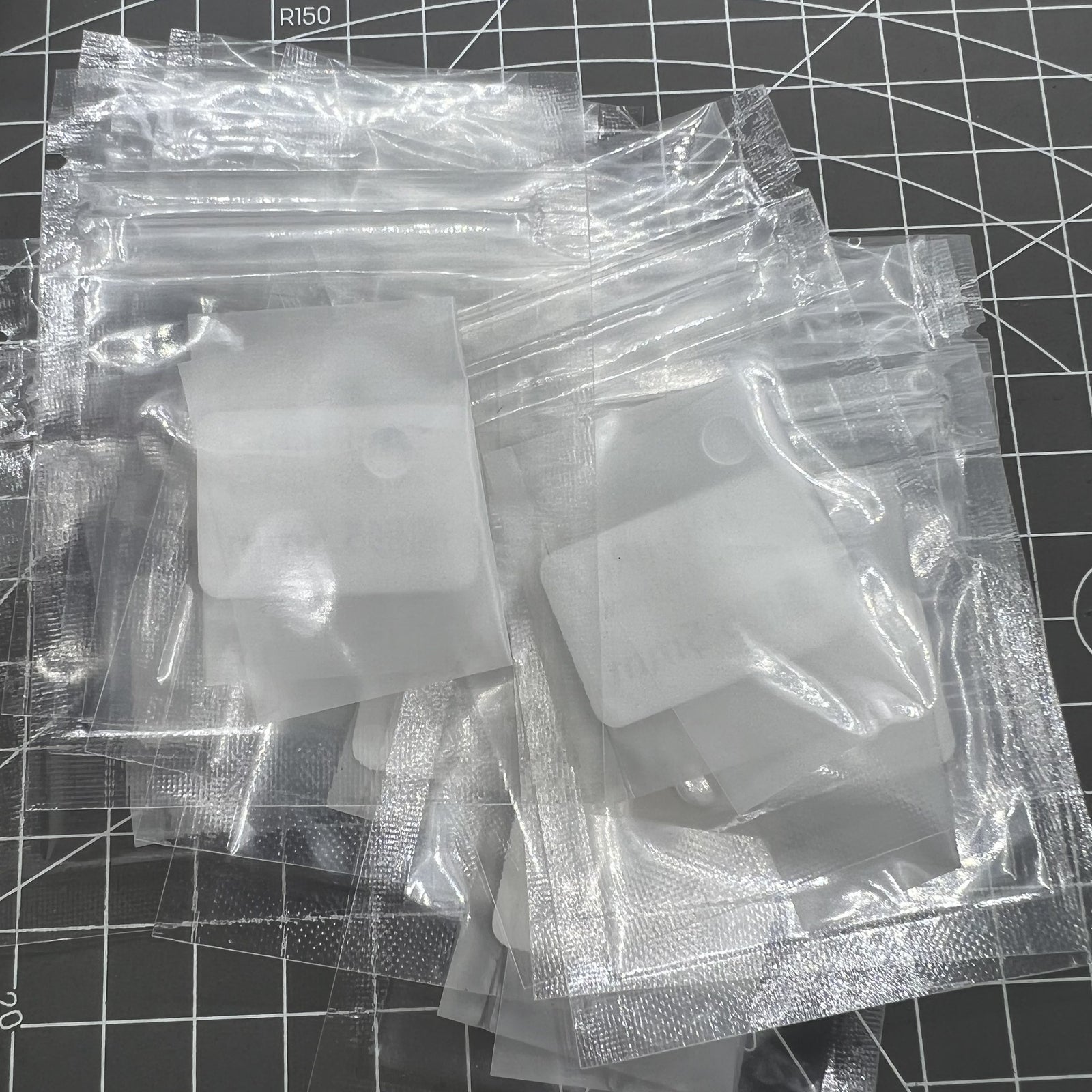 5.5mm round sapphire glass magnifier lens for watch date window with clear, durable design.