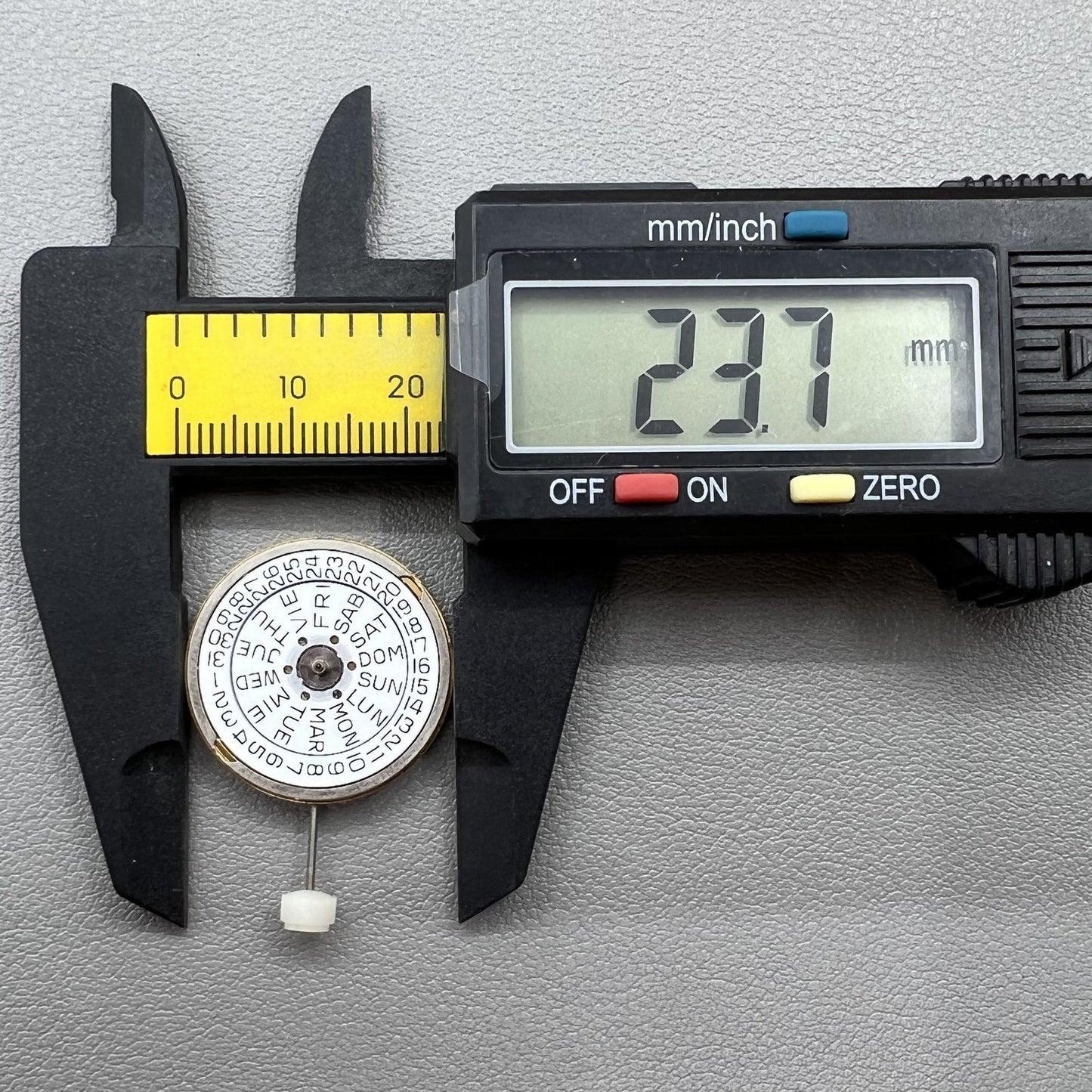 Golden vergoldetes Swiss ETA955.422 Quarzwerk Uhr Kalender Datum