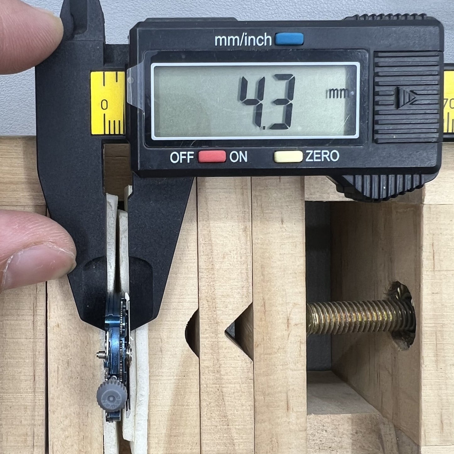 Echtes Miyota 8N24 Blau Hohles Automatisches Mechanisches Uhrwerk