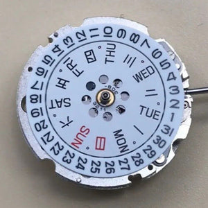 Japan Made Silver Citizen 8200/8215 Movement Double Calendar Date At 3