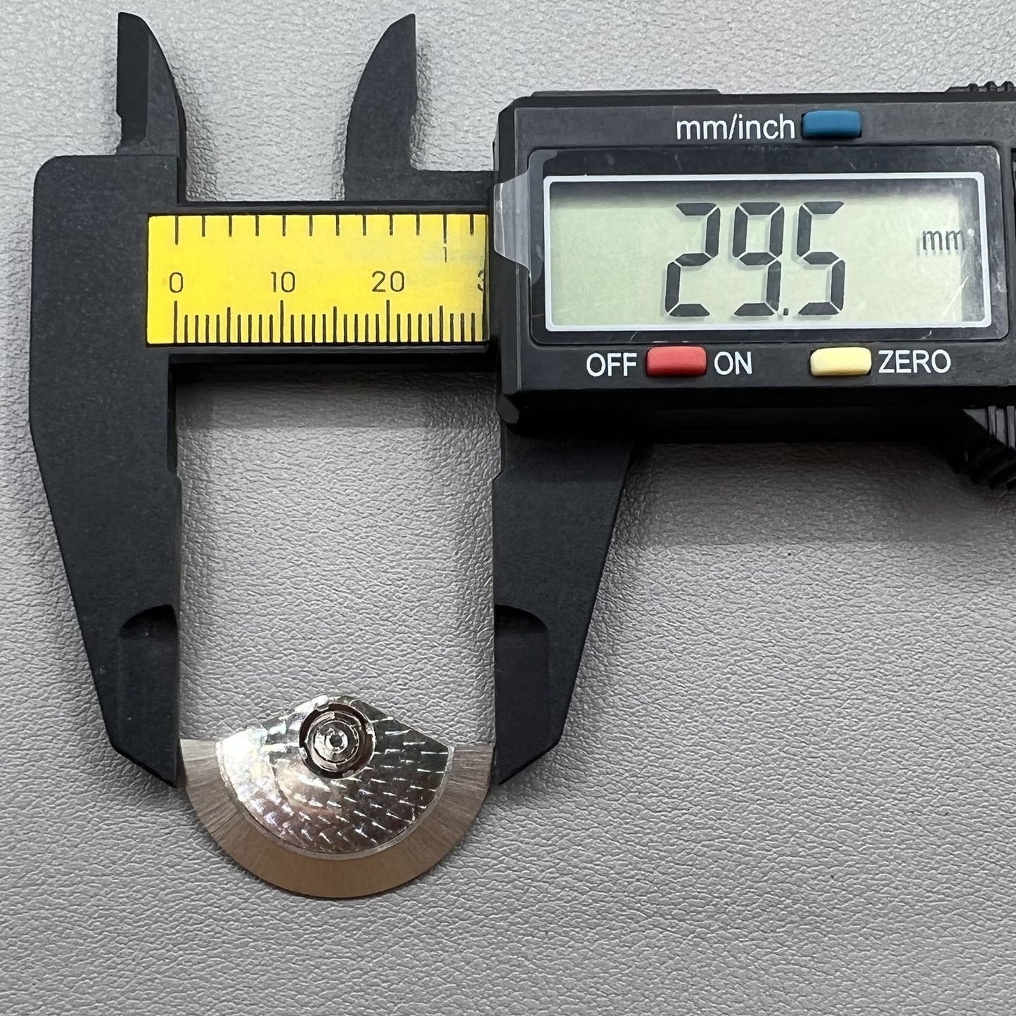 2 Stücke Ref.570 Rotor Oszillierendes Gewicht Ersatzteile für ETA 7750 Bewegung geeignet