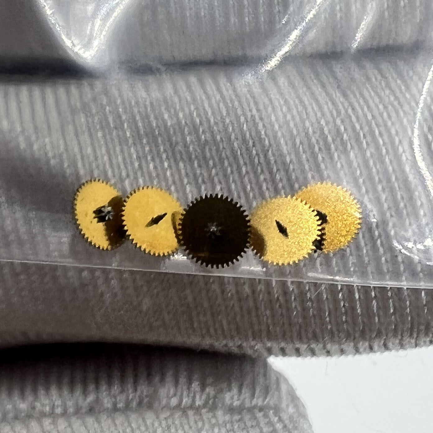 Third Wheel for Ronda 705/715/515/505 watch movement, precision fit replacement part.