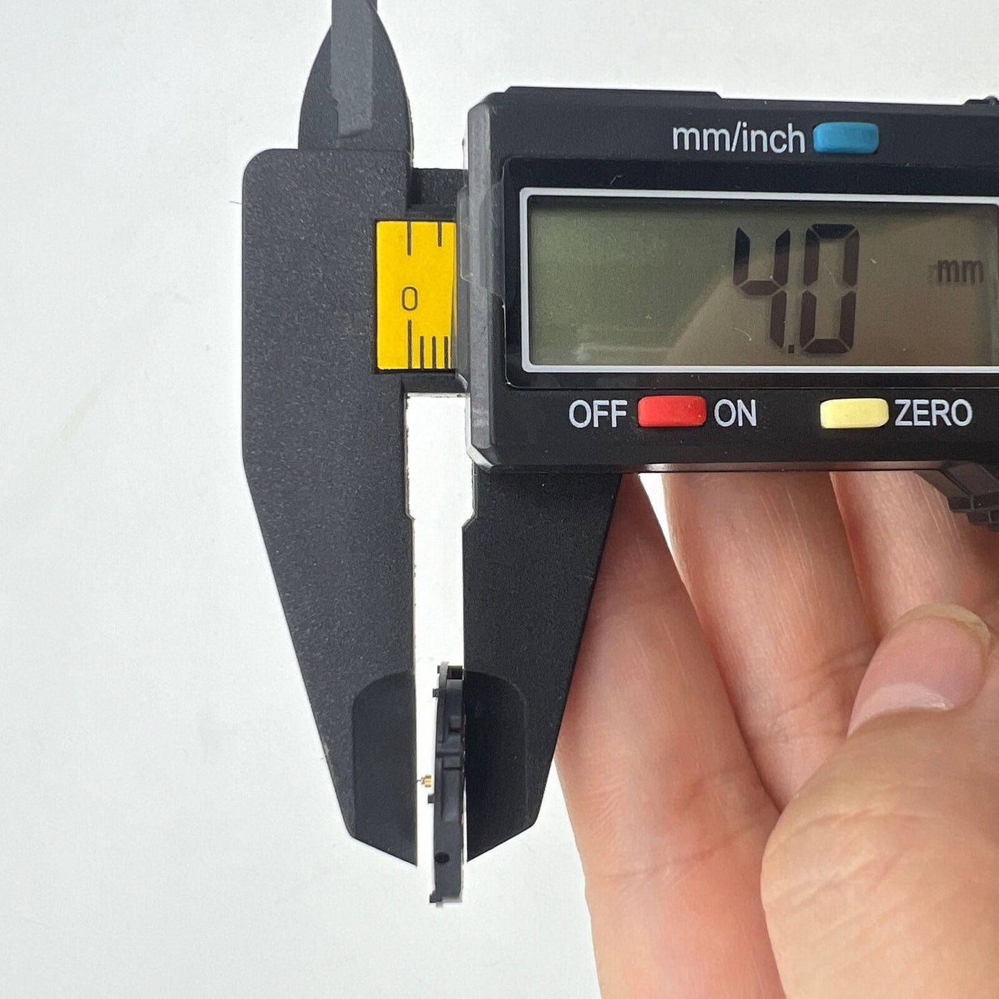 Hattori Epson TMI VX12 quartz watch movement with date display at 3 o'clock, precision Japan-made parts.