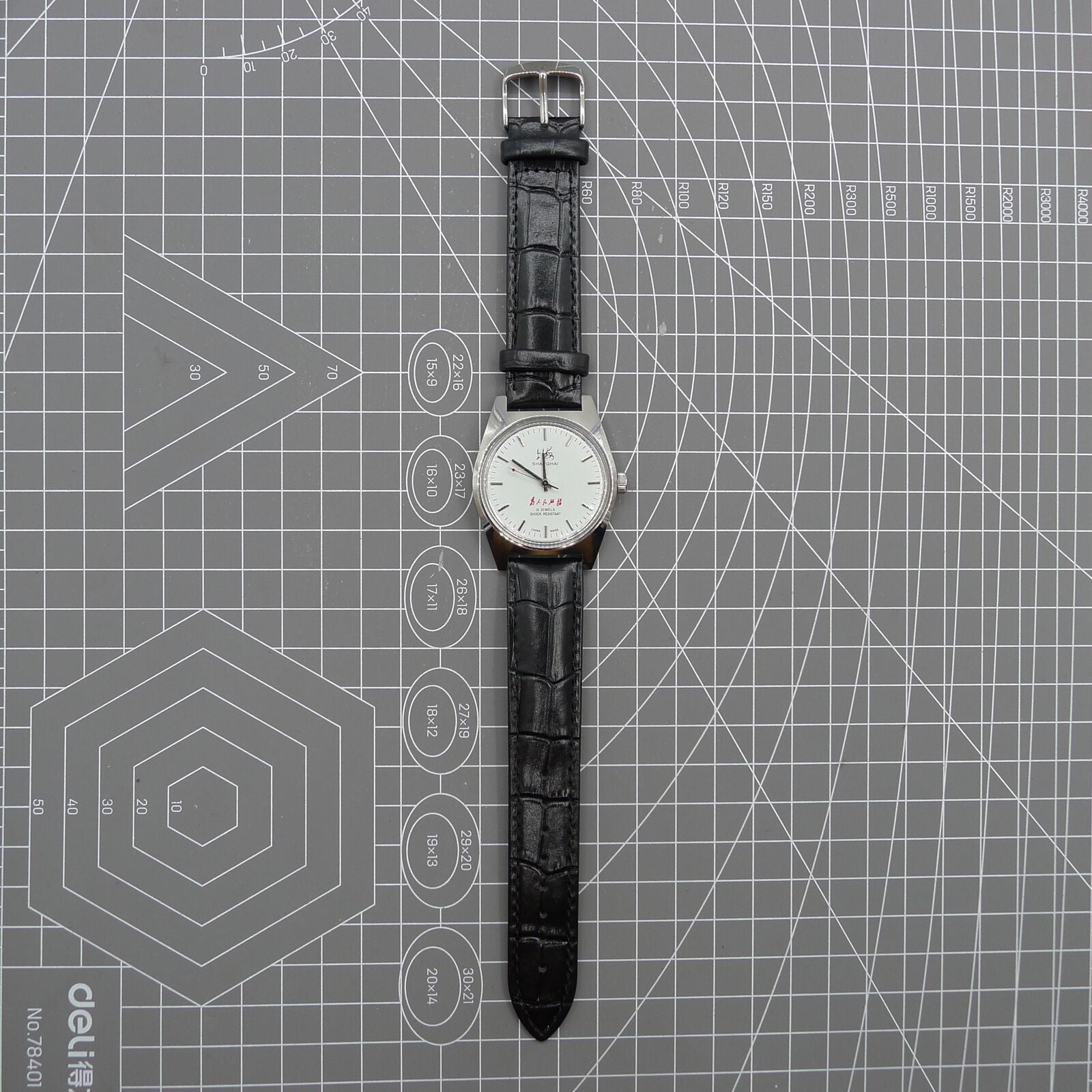 Shanghai Factory 37mm 7120 men's manual mechanical watch with shock-resistant design and classic style.