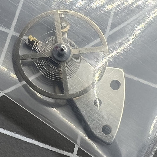 Complete balance wheel with splint for Mingzhu 2813 8205 watch movement, precision replacement part.