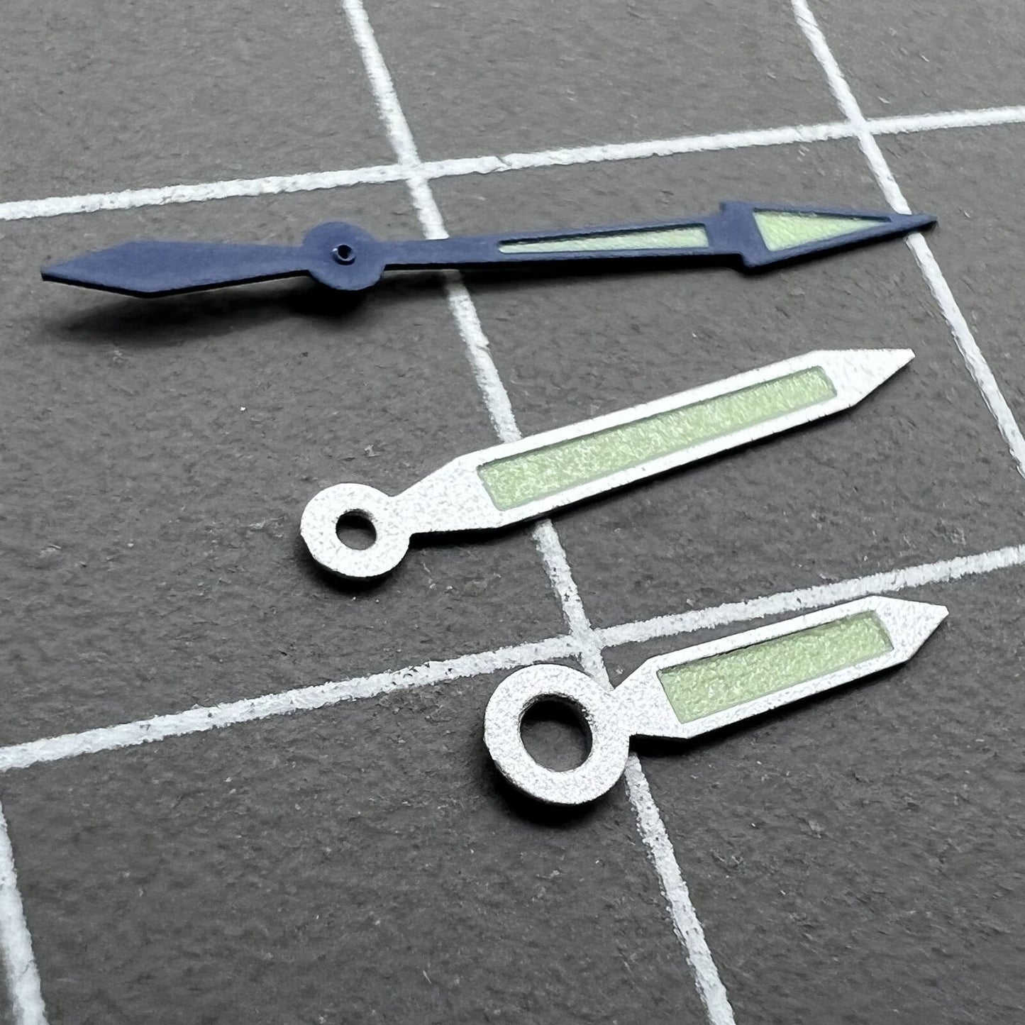 18mm silver watch hands with blue trim and green lume, compatible with Miyota 2035, 2115, 2105, 2305 movements