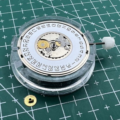 Swiss Made ETA955.114 quartz watch movement with single calendar at 3 o'clock, ideal for repairs and replacements.
