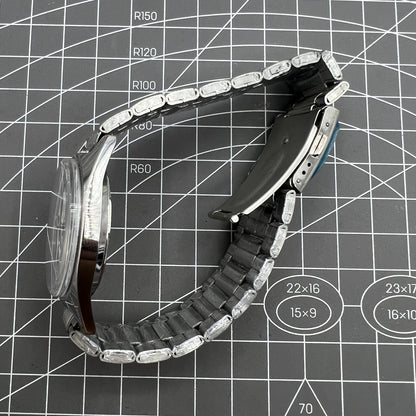 Shanghai Diamond 38mm manual mechanical watch with white dial, silver case, 17 jewels, elegant design by Shanghai Diamond.